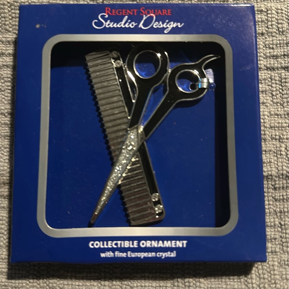 NWT collectible decoration comb/ sissors